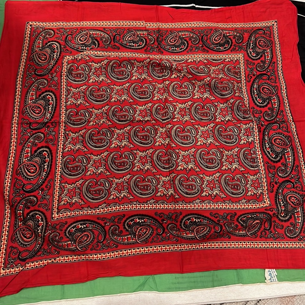 5 vintage bandannas / scarves - Picture 4 of 9